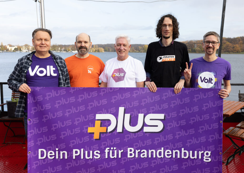 Historischer Schulterschluss – Politisches Bündnis zur Landtagswahl 2024: Plus Brandenburg als Listenvereinigung wird 5%-Hürde überwinden